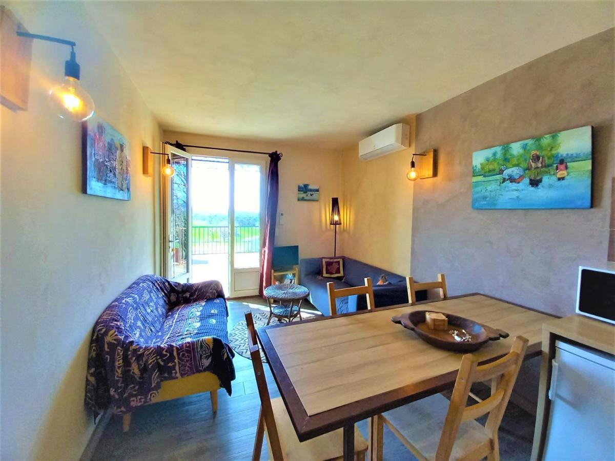 Mas Des Broussonnetiers Appartement Barjac  Buitenkant foto